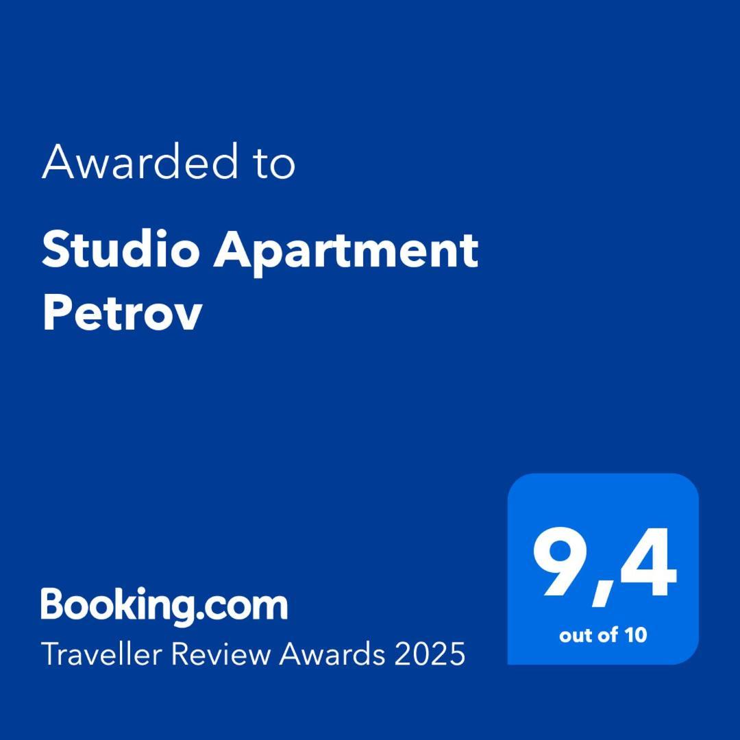 שיבניק Studio Apartment Petrov מראה חיצוני תמונה